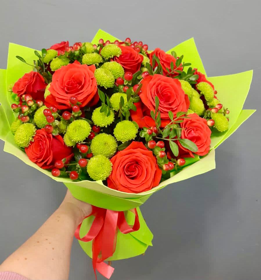 Букет цветов из: Хризантемы и Розы в Батырево