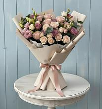 Букет цветов из:  Розы и Лизиантусы в Батырево