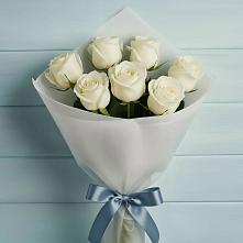 Букет 7 Белых роз Эдлесс Лав в Батырево