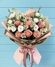 Букет цветов из:  Розы, Альстромерии и Лизиантусы в Батырево