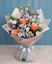 Букет Утренняя свежесть в Батырево Букет цветов из:  Лизиантусы, Розы, Альстромерии и Гипсофила в Батырево