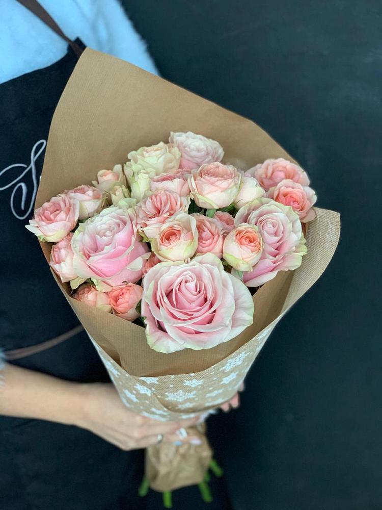 Букет цветов из: Хризантемы и Розы в Батырево