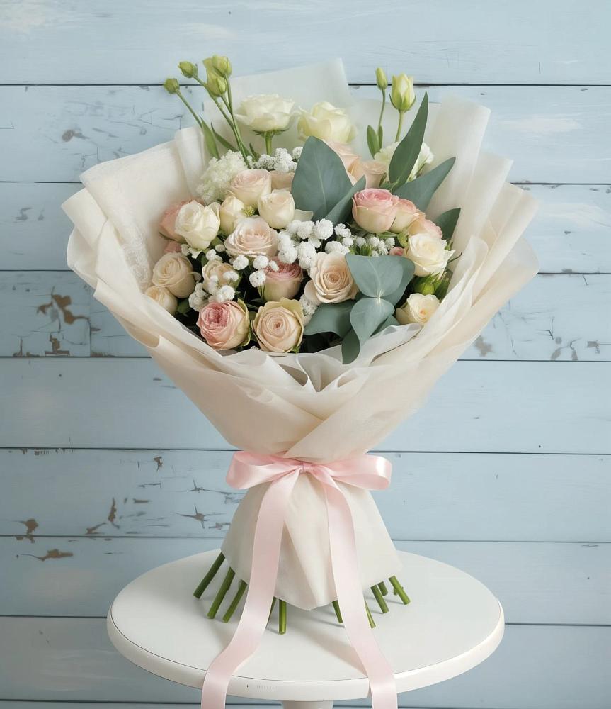 Букет Сказочное воображение в Батырево Букет цветов из: Розы и Лизиантусы в Батырево