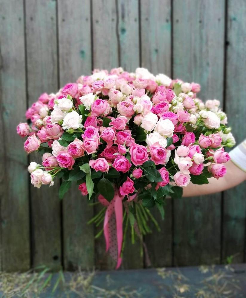 Букет Розовые кустовые розы Натали и Лав Лидия в Батырево