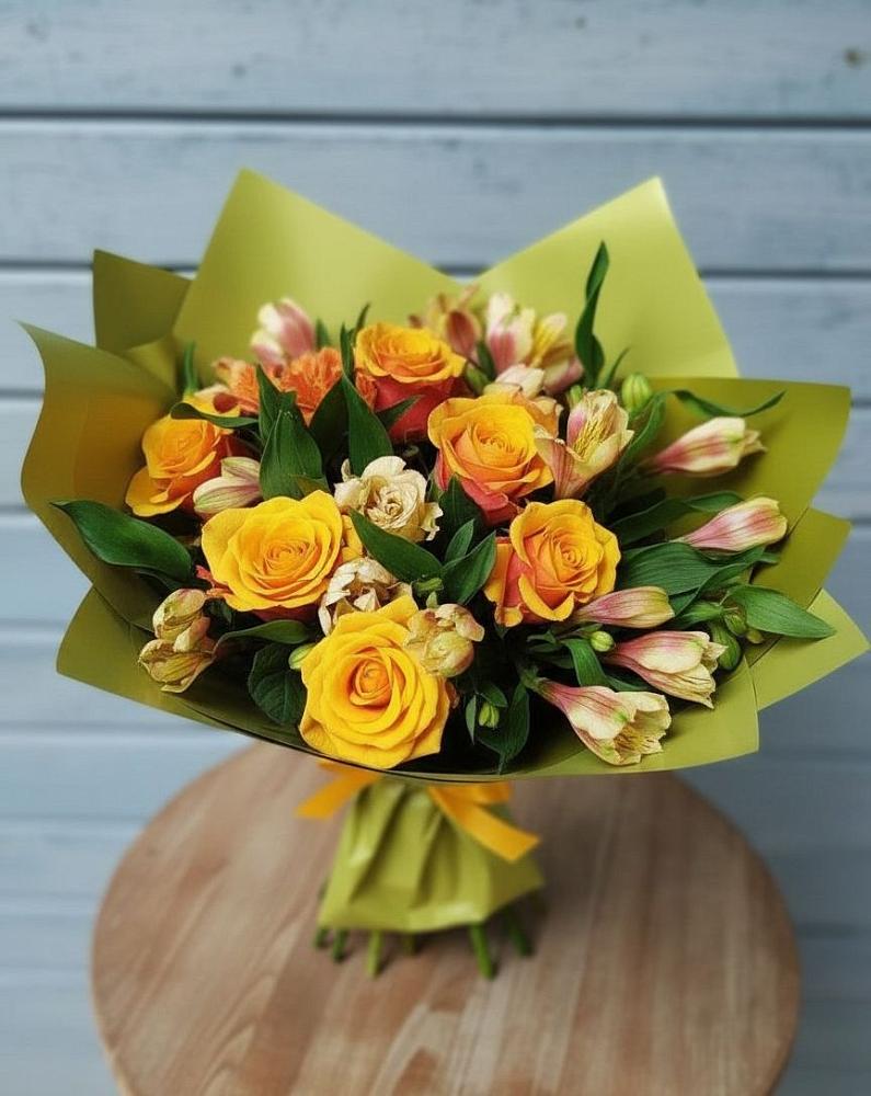 Букет цветов из: Альстромерии и Розы в Батырево