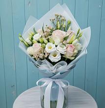 Букет цветов из:  Розы и Лизиантусы в Батырево