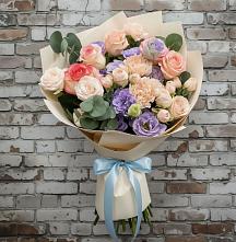 Букет цветов из:  Розы, Лизиантусы и Гвоздики #REPLACE_PRED# Батырево