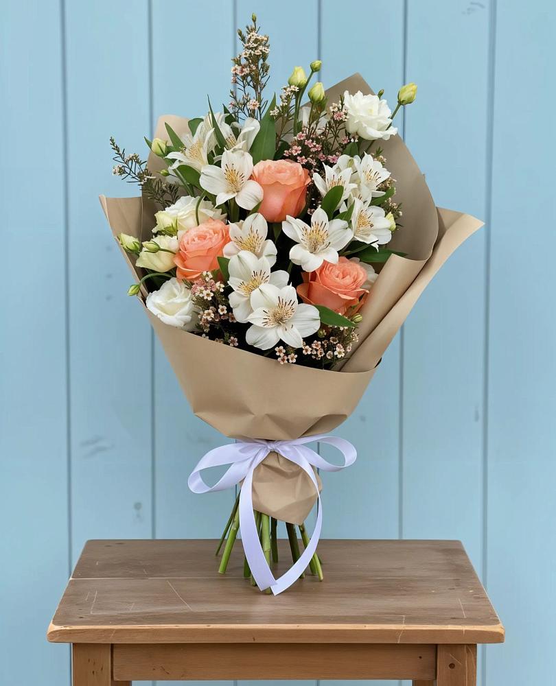 Букет цветов из: Альстромерии, Лизиантусы, Розы и Хризантемы в Батырево