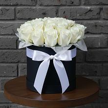 Композиция воздушная нежность в Батырево Цветочная композиция из Розы в шляпной коробке в Батырево